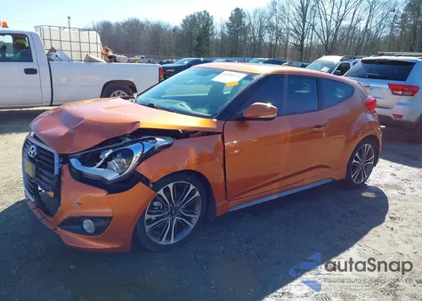 2016 Hyundai Veloster Turbo z USA, uszkodzony, nr VIN KMHTC6AEXGU288271